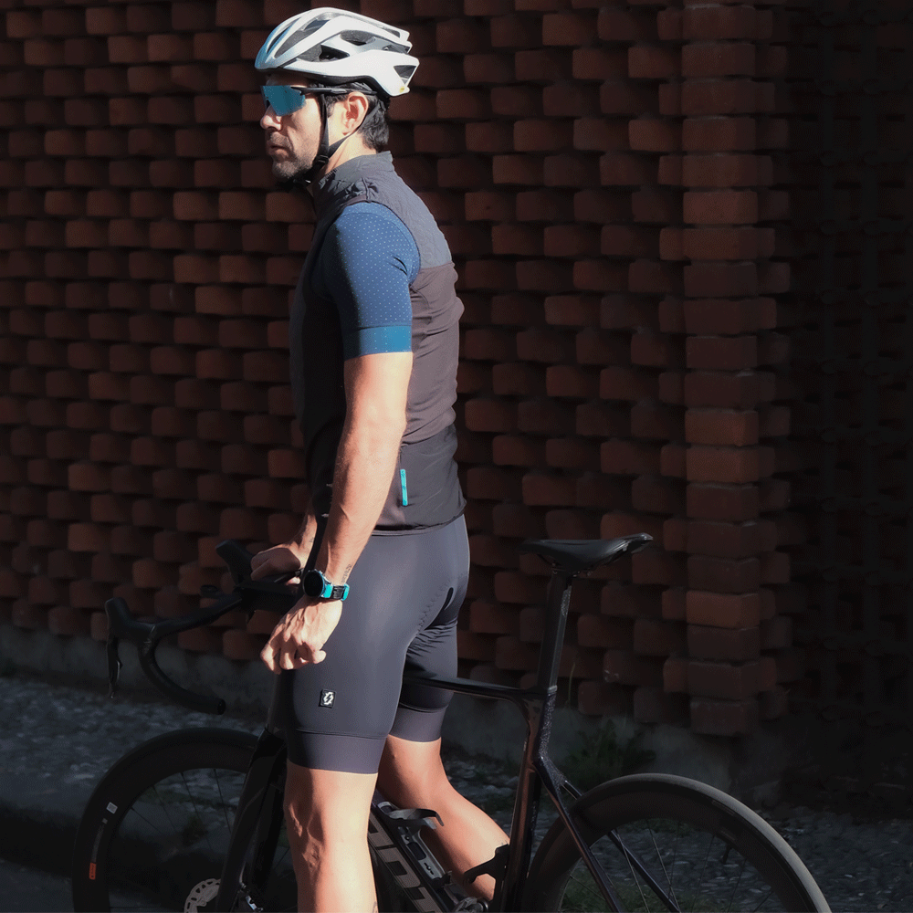 IRIDESCENT DIAMOND VEST